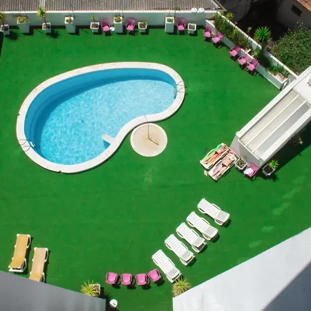 Cristal Caldas 3*