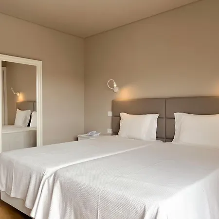 クリスタル カルダス カルダス・ダ・ライーニャ