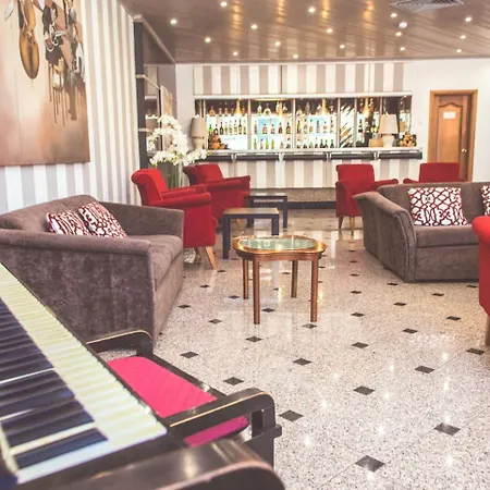 クリスタル カルダス カルダス・ダ・ライーニャ