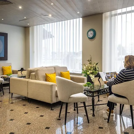 クリスタル カルダス ホテル 3*