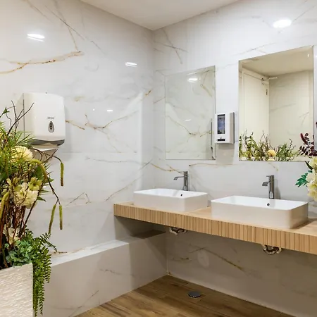 クリスタル カルダス カルダス・ダ・ライーニャ