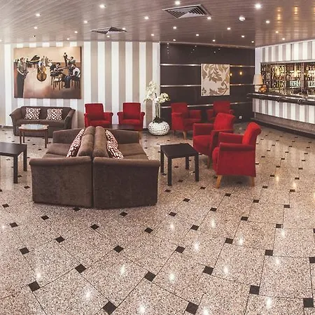Cristal Caldas 3*