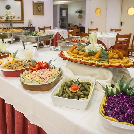 Cristal Caldas Otel 3*
