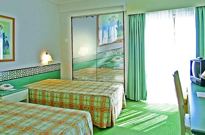 クリスタル カルダス 3* カルダス・ダ・ライーニャ