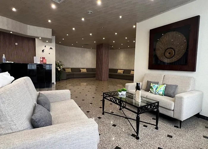 クリスタル カルダス ホテル 3*